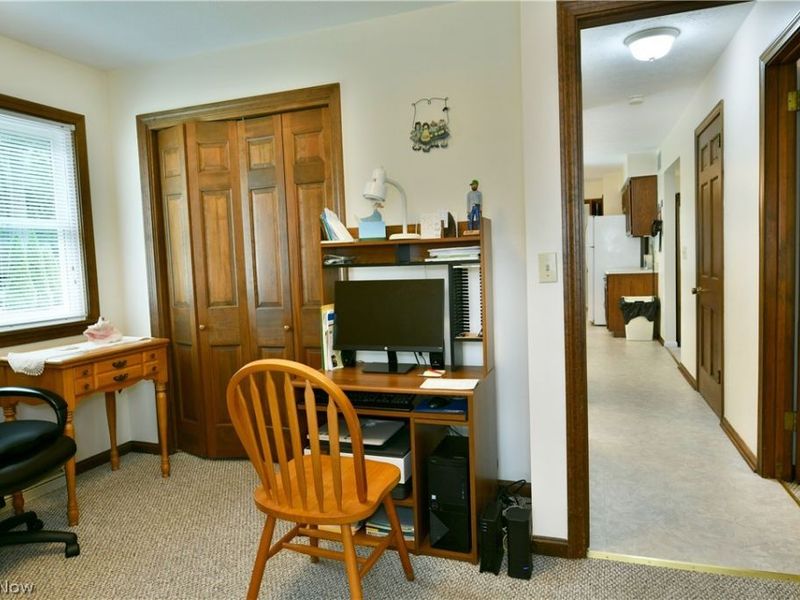 224 Old Oak Drive, Cortland, OH 44410 Photo 32