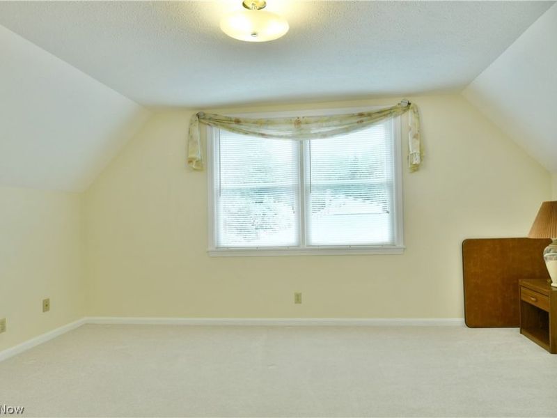 224 Old Oak Drive, Cortland, OH 44410 Photo 33