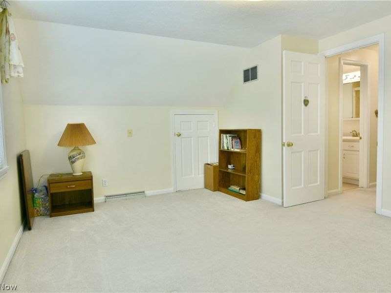 224 Old Oak Drive, Cortland, OH 44410 Photo 34