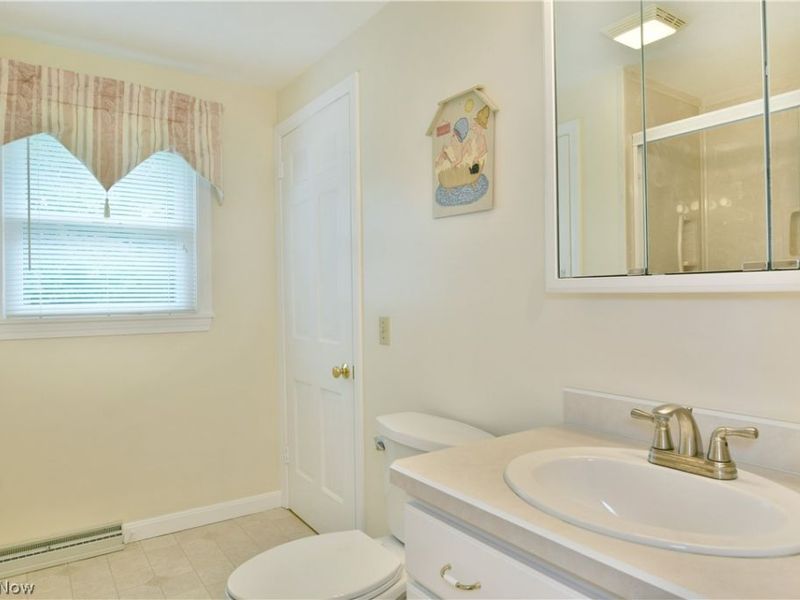 224 Old Oak Drive, Cortland, OH 44410 Photo 39