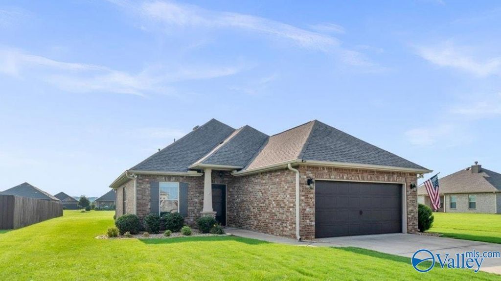 17422 Fieldway Circle, Harvest, AL 35749 Main Photo