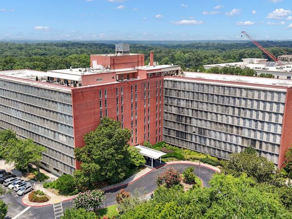 3060 Pharr Court North NW, Unit #619, Atlanta, GA 30305