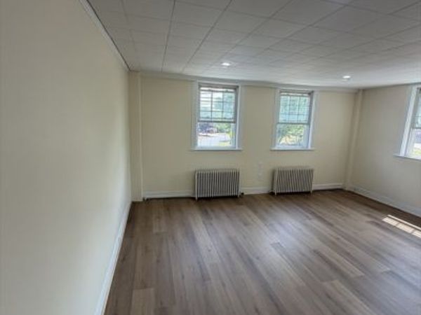 469 Washington St, Unit 2, Braintree, MA 02184