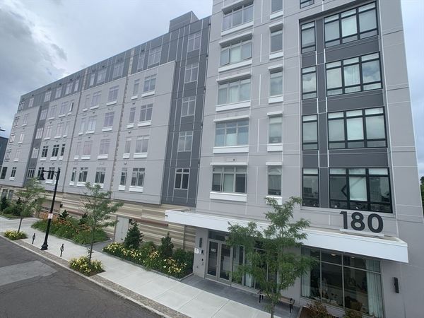 180 Telford St, Unit 213, Boston, MA 02135