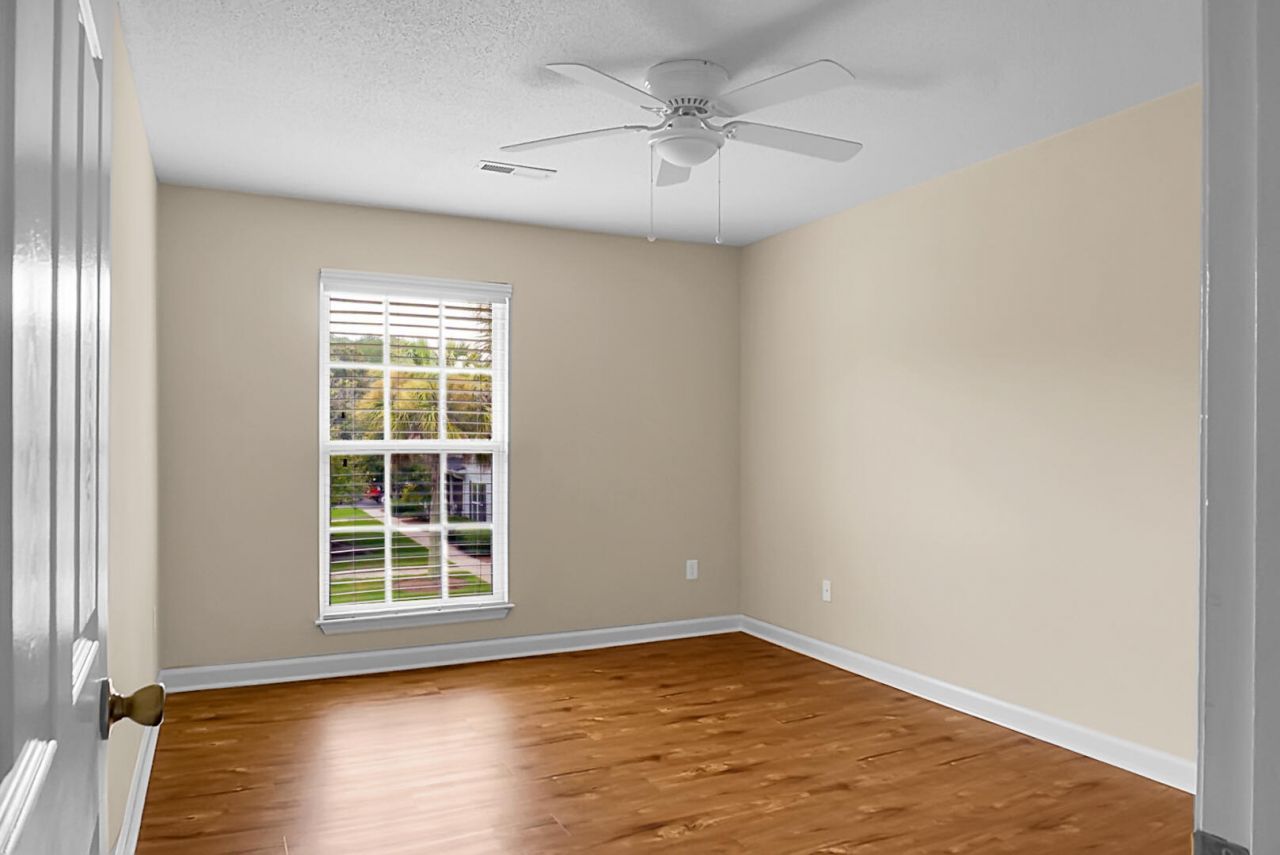 2494 Etiwan Avenue Photo 12