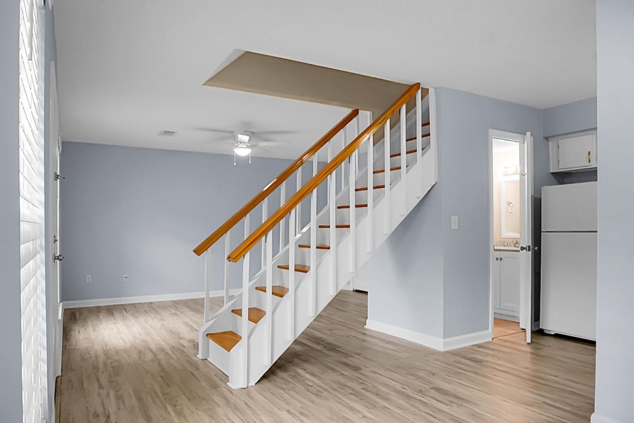 2494 Etiwan Avenue Photo 5