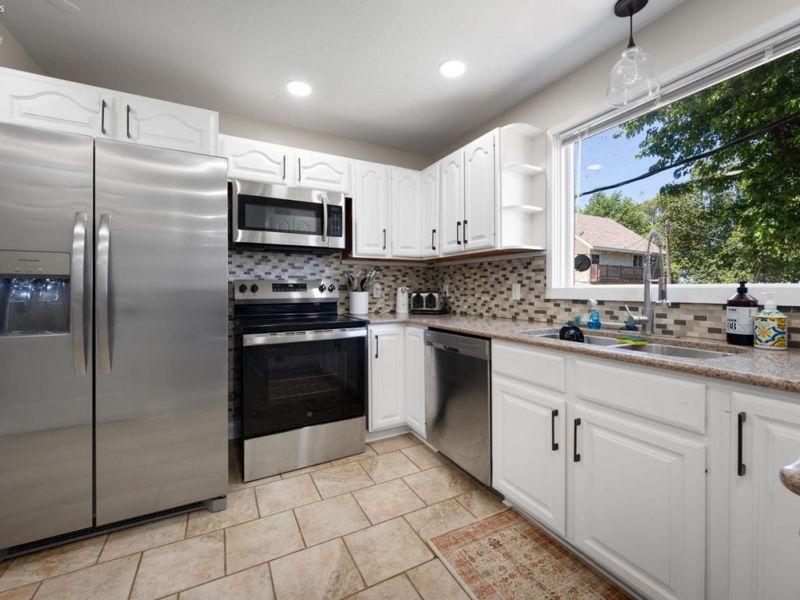 6632 San Diego Drive, Oak Harbor, OH 43449 Photo 8