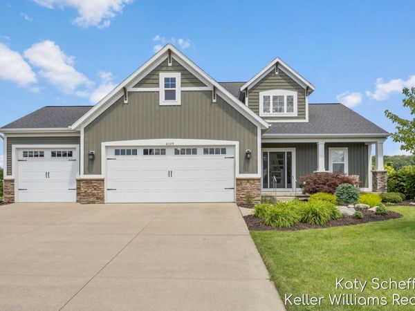4109 Boulder View Drive NE, Belmont, MI 49306