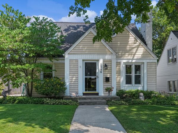 1306 Allerton Avenue SE, Grand Rapids, MI 49506