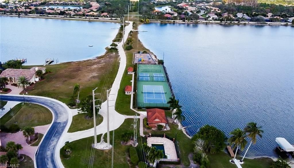 5160 Harborage Dr, Fort Myers, FL 33908 Photo