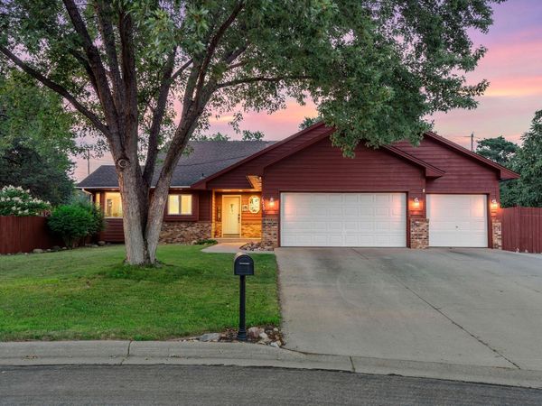 1820 Slater Lane , Burnsville, MN 55337