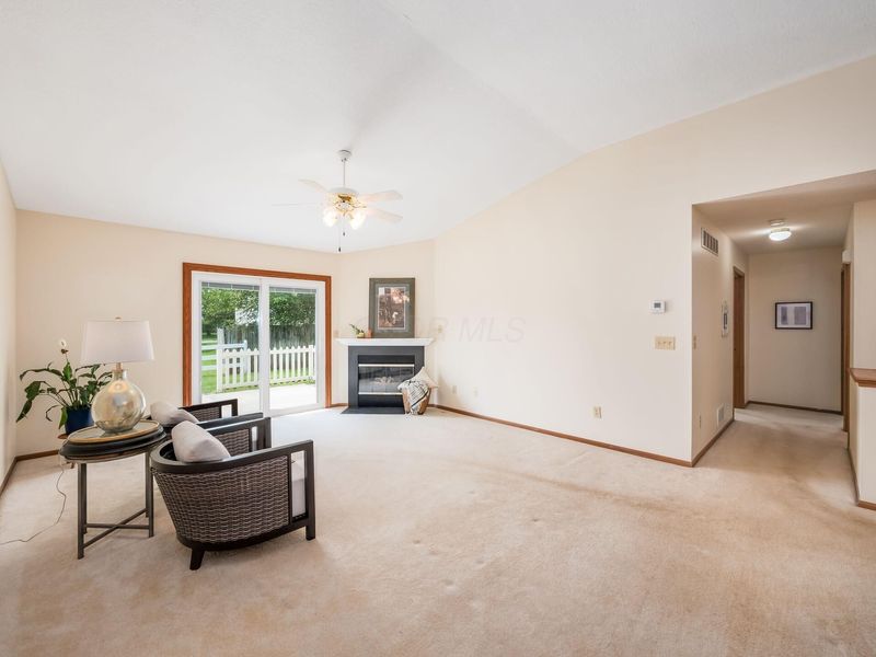 1115 Arbor Oaks Lane , Galloway, OH 43119 Photo 12