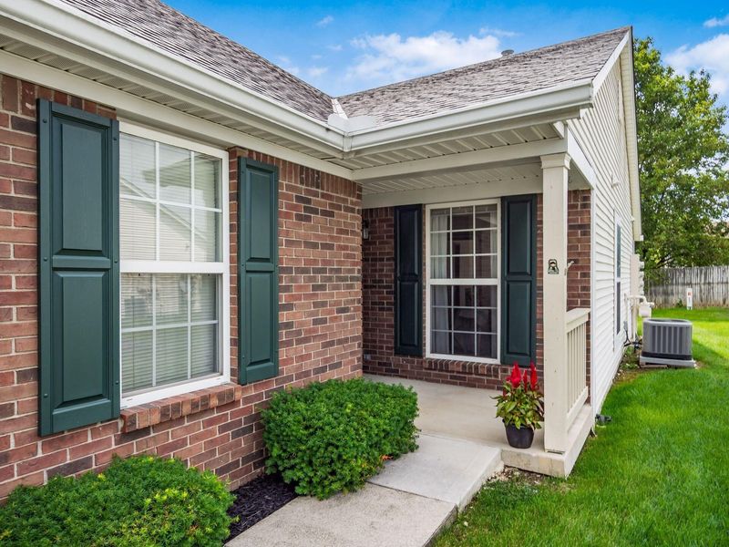 1115 Arbor Oaks Lane , Galloway, OH 43119 Photo 2
