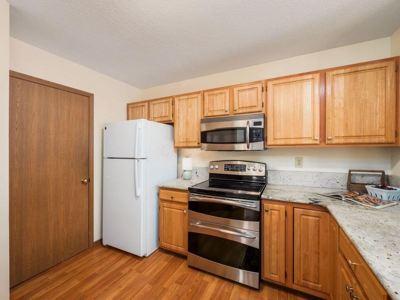 1115 Arbor Oaks Lane , Galloway, OH 43119 Photo 7