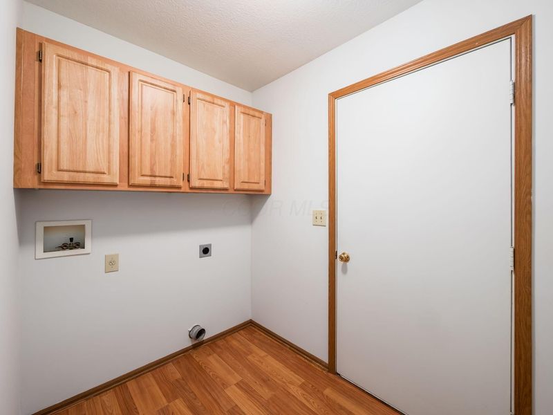 1115 Arbor Oaks Lane , Galloway, OH 43119 Photo 8