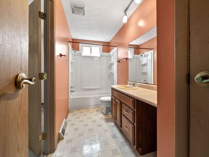 655 Blarney Stone Court , Galloway, OH 43119 Photo 19