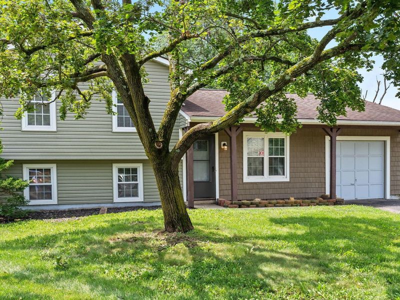 655 Blarney Stone Court , Galloway, OH 43119 Photo 4