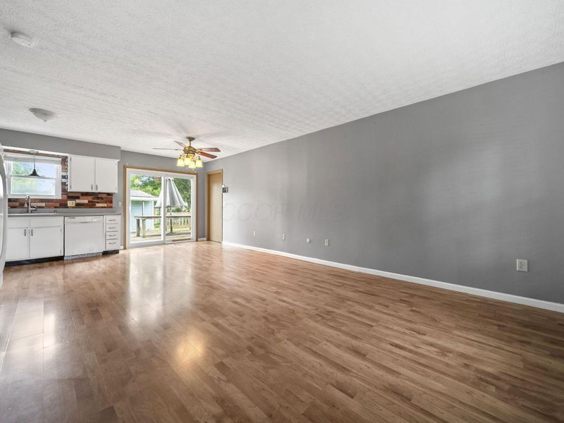 655 Blarney Stone Court , Galloway, OH 43119 Photo 8
