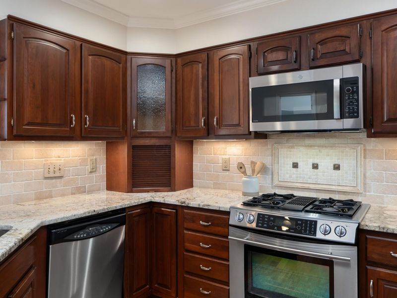 8460 Davington Drive, Dublin, OH 43017 Photo 20