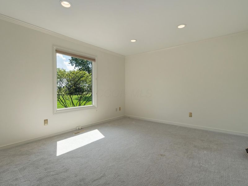 8460 Davington Drive, Dublin, OH 43017 Photo 24