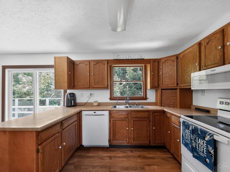 120 Haw Drive, Franklin Twp, OH 45171 Photo 13