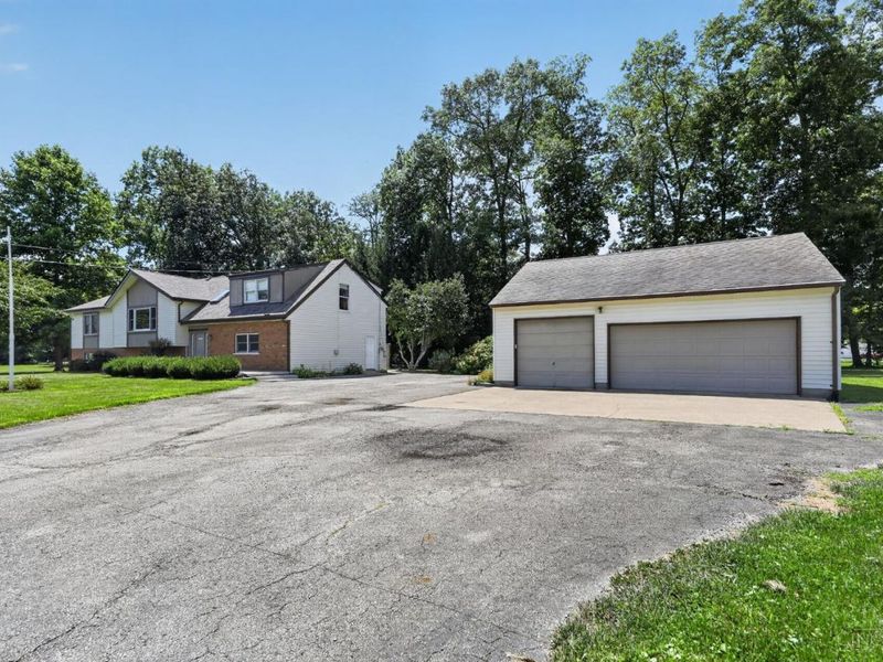120 Haw Drive, Franklin Twp, OH 45171 Photo 5