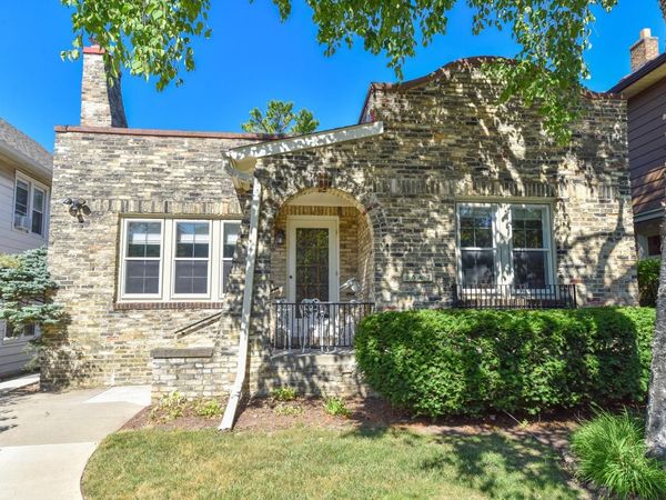 3567 N Murray AVENUE, Shorewood, WI 53211
