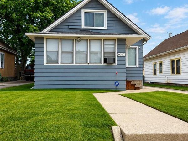 9012 W Greenfield AVENUE, West Allis, WI 53214