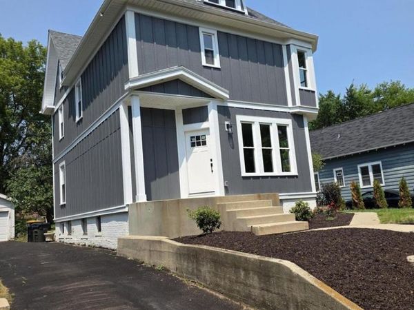 5804 W Michigan STREET, Wauwatosa, WI 53213