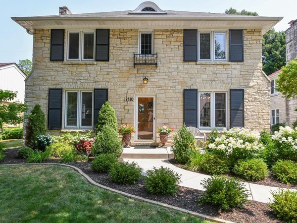 2510 N Harding BOULEVARD, Wauwatosa, WI 53226
