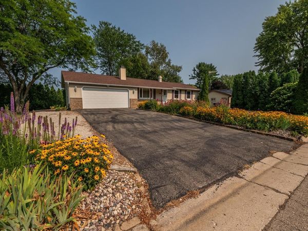384 Ridge ROAD, Juneau, WI 53039