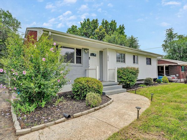 3820 WILMONT AVE NW, Roanoke, VA 24017