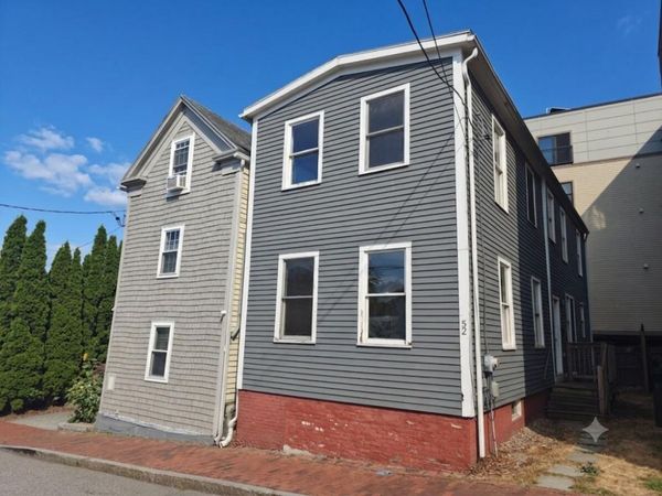 52 Maple Street , Portland, ME 04101