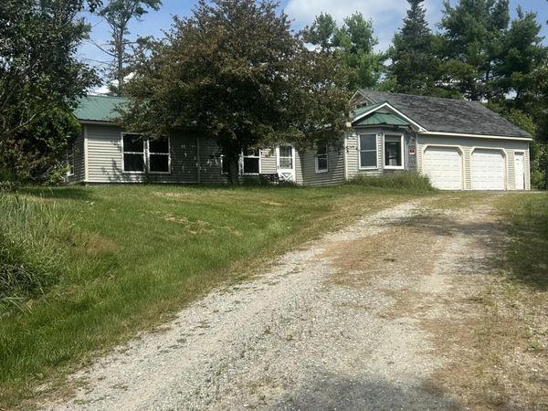 67 Pike Road , Livermore, ME 04253