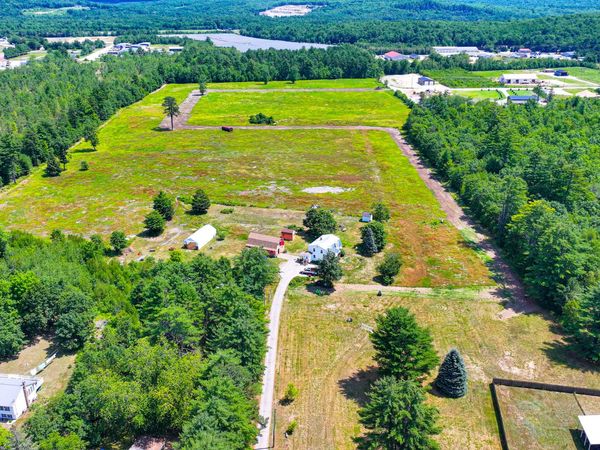 69 Skeetfield Road , Oxford, ME 04270