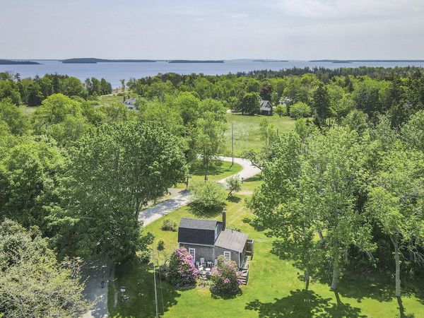 108 Colony Road , Islesboro, ME 04848