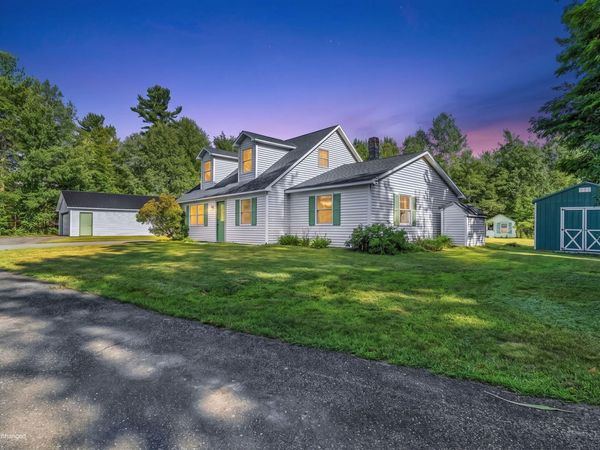 66 Merryman Road , Glenburn, ME 04401