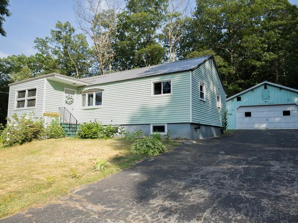 132 Apple Road , Lewiston, ME 04240