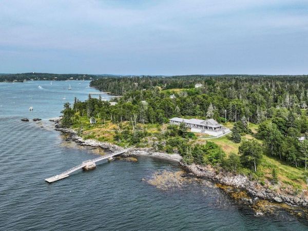 14 Kingsbury Point , Vinalhaven, ME 04863