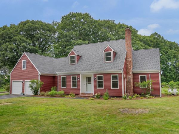 28 Waterhouse Road , Cape Elizabeth, ME 04107