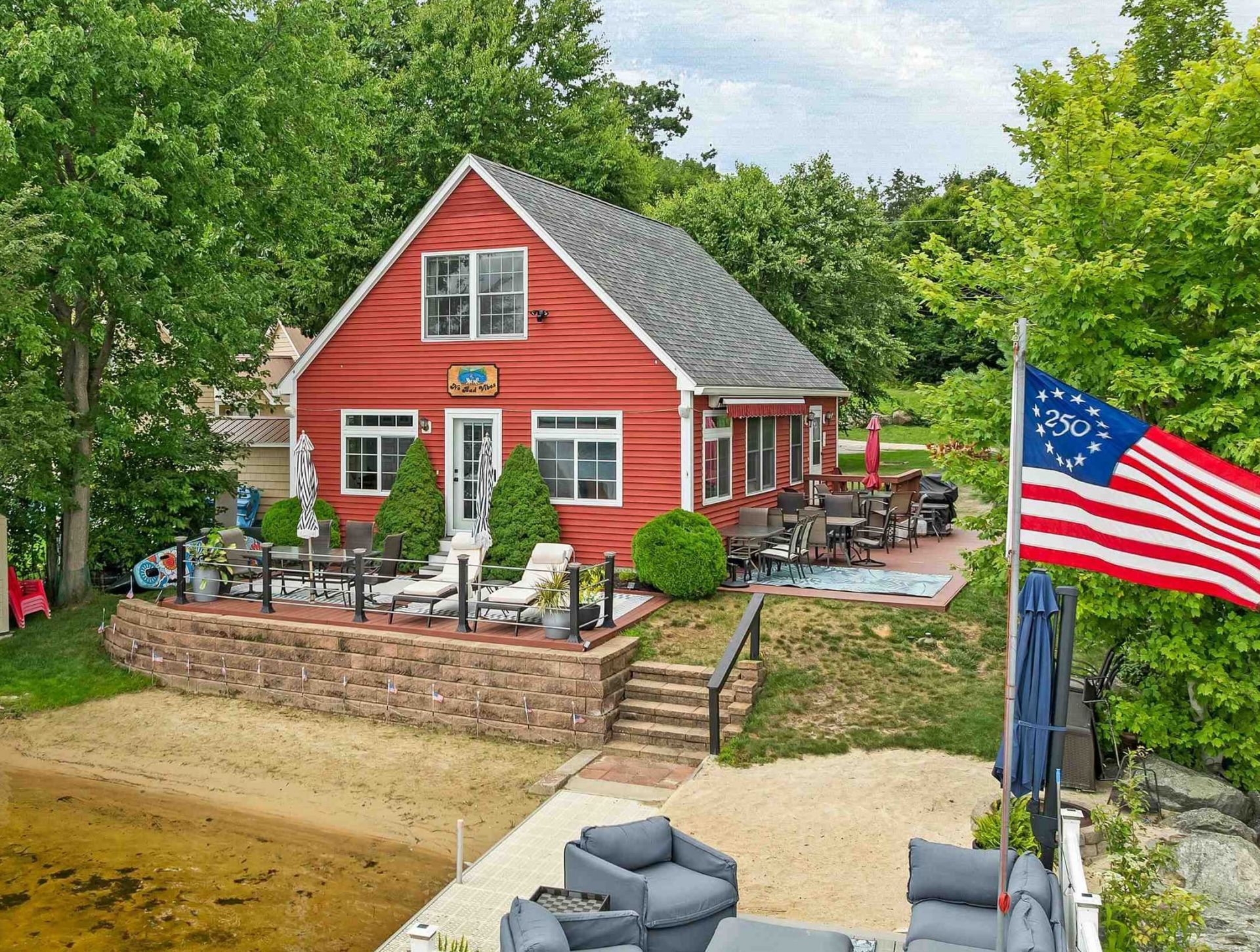 44 Lake Road, Epsom, NH 03234 Main Photo