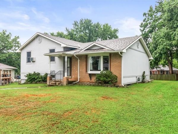 703 E Maple Street, Archie, MO 64725