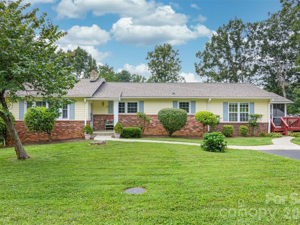 352 Cedar Lane, Arden, NC 28704