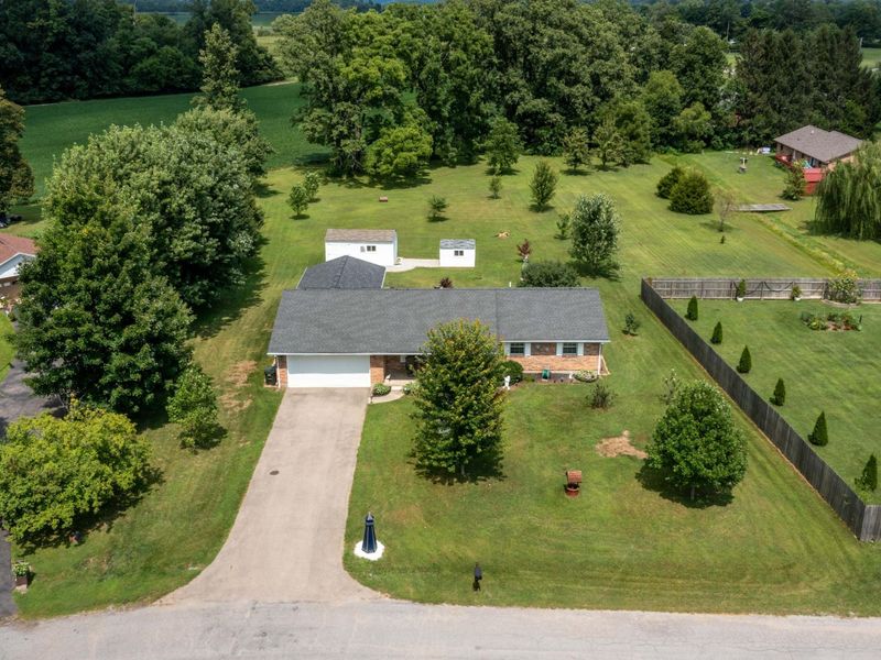 4049 Walnut Grove Circle, Urbana, OH 43078 Photo 10