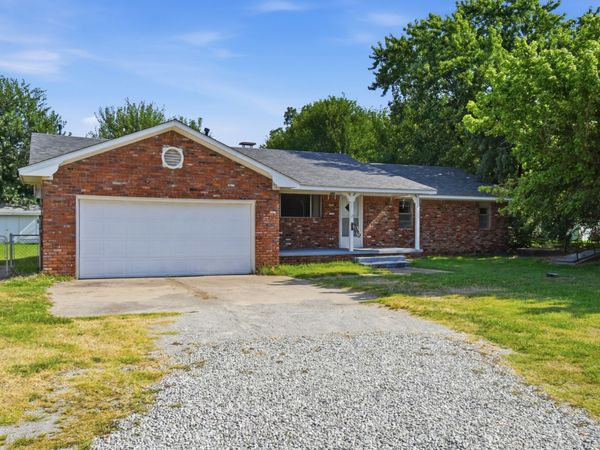 7711 E 131st Street , Bixby, OK 74008