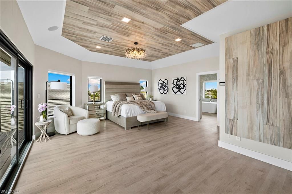 18 Pelican St E, Naples, FL 34113 Photo