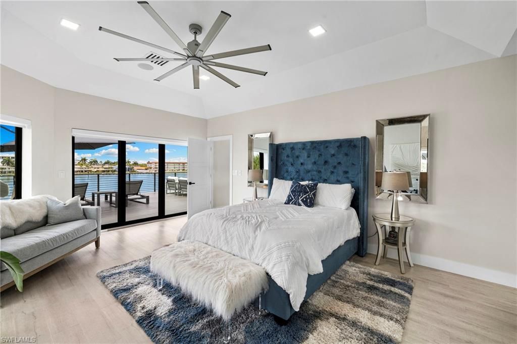 18 Pelican St E, Naples, FL 34113 Photo