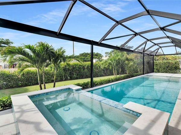 1813 N Bahama AVE, MARCO ISLAND, FL 34145