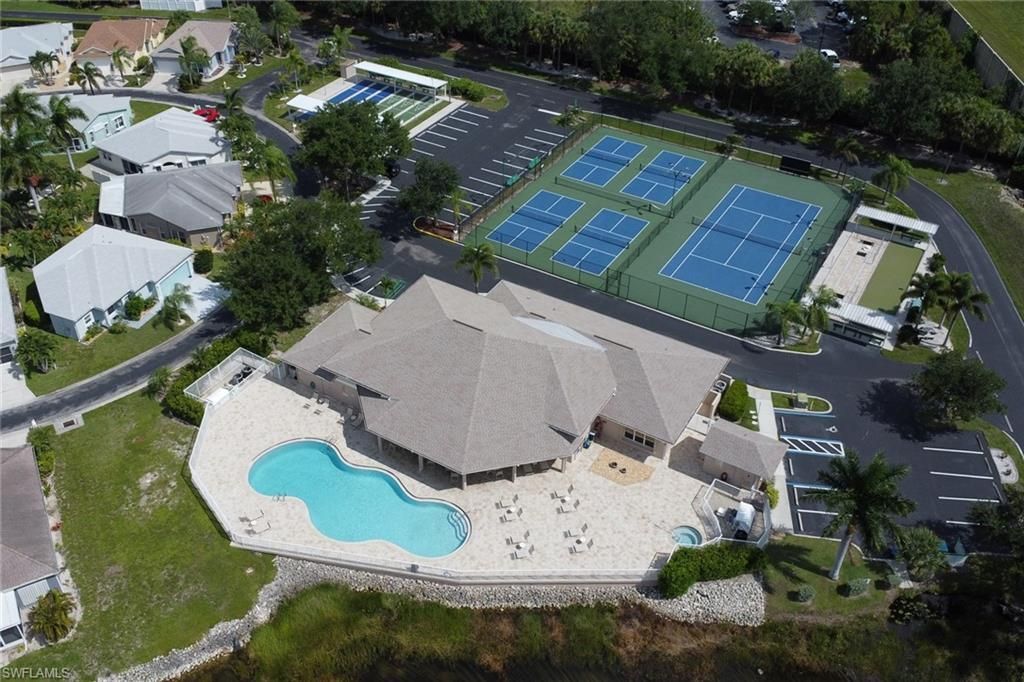 10717 Tropical Moon Ct, Estero, FL 33928 Photo