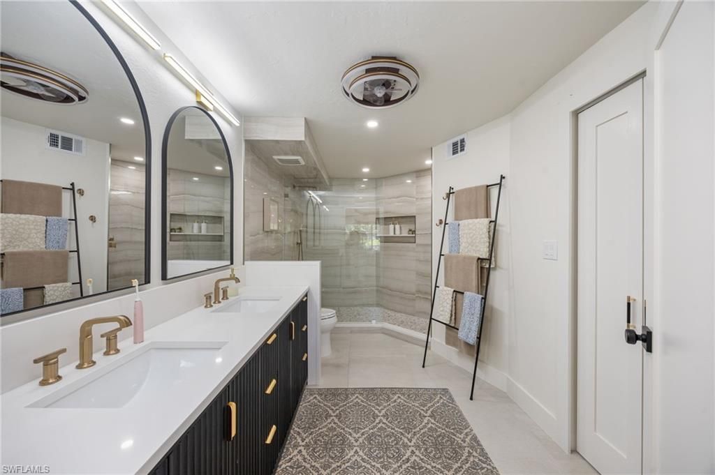 6151 Pelican Bay Blvd , Unit 27, Naples, FL 34108 Photo